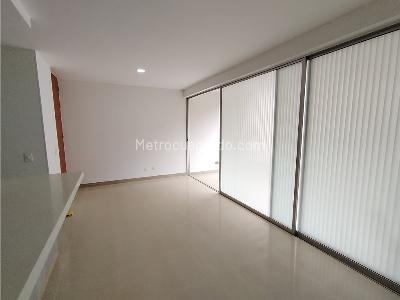 Apartamento de 3 alcobas en venta en Conquistadores, Medellín, 91 m² · foto 2 de 10