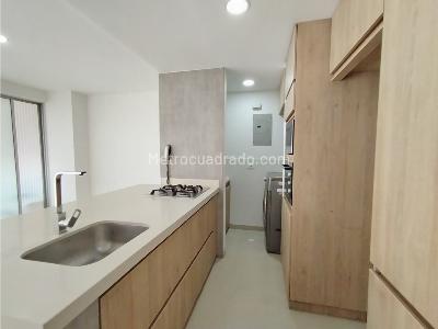 Apartamento de 3 alcobas en venta en Conquistadores, Medellín, 91 m² · foto 4 de 10