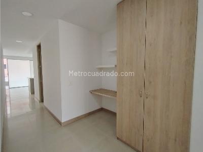Apartamento de 3 alcobas en venta en Conquistadores, Medellín, 91 m² · foto 6 de 10