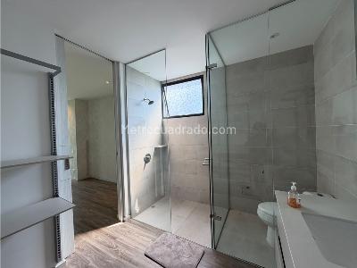 Apartamento en arriendo en Milla De Oro, Medellín · foto 10 de 10