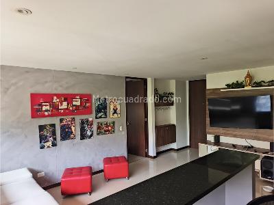 Apartaestudio en venta en El Poblado, Medellín, 50 m² · foto 2 de 13