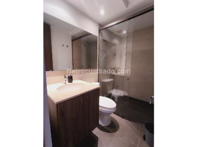 Apartaestudio en venta en El Poblado, Medellín, 50 m² · foto 8 de 13