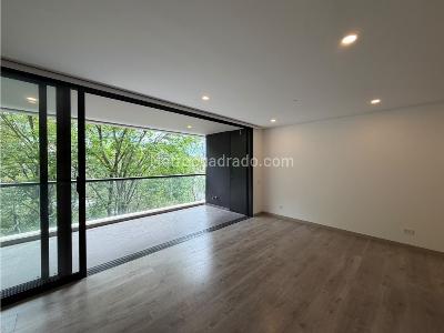 Apartamento de 3 alcobas en venta en El Poblado, Medellín, 102 m² · foto 2 de 14