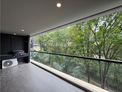 Apartamento de 3 alcobas en venta en El Poblado, Medellín, 102 m² · foto 6 de 14