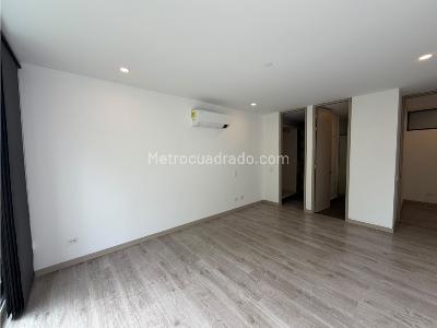 Apartamento de 3 alcobas en venta en El Poblado, Medellín, 102 m² · foto 8 de 14