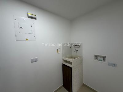 Apartaestudio en venta en El Poblado, Medellín, 59 m² · foto 11 de 11