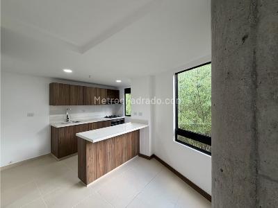 Apartaestudio en venta en El Poblado, Medellín, 59 m² · foto 5 de 11