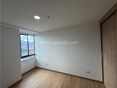 Apartamento de 3 alcobas en venta en El Poblado, Medellín, 101 m² · foto 15 de 20