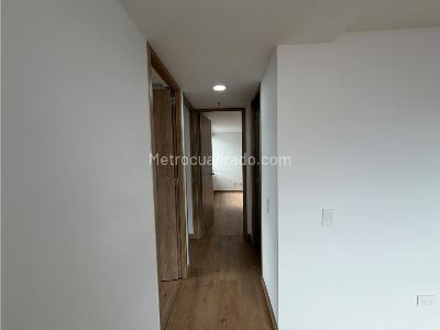 Apartamento de 3 alcobas en venta en El Poblado, Medellín, 101 m² · foto 18 de 20