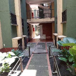 Apartamento de 3 alcobas en venta en Gratamira, Cali, 61 m² · foto 9 de 12