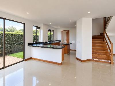 Casa de 4 alcobas en venta en Bochica Sector Bojaca, Chía, 272 m² · foto 2 de 20