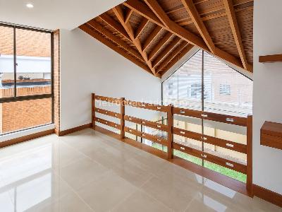 Casa de 4 alcobas en venta en Bochica Sector Bojaca, Chía, 272 m² · foto 7 de 20