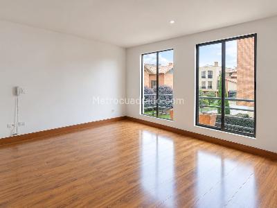 Casa de 4 alcobas en venta en Bochica Sector Bojaca, Chía, 272 m² · foto 8 de 20