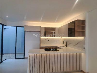 Casa de 4 alcobas en venta en San Antonio De Pereira, Rionegro, 186 m² · foto 2 de 20