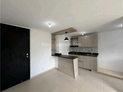 Apartamento de 2 alcobas en venta en El Rosal, Rionegro, 48 m² · foto 2 de 17