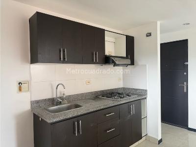 Apartamento de 3 alcobas en venta en Los Colegios, Rionegro, 76 m² · foto 2 de 20