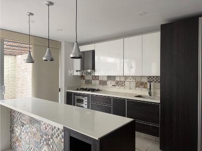 Casa de 4 alcobas en venta en Barro Blanco, Rionegro, 230 m² · foto 4 de 20
