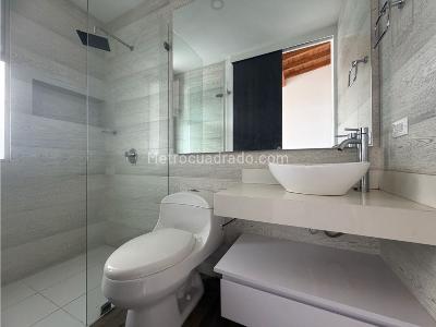 Casa de 4 alcobas en venta en Barro Blanco, Rionegro, 230 m² · foto 19 de 20