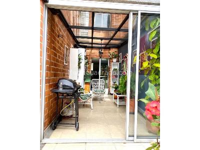 Apartamento de 3 alcobas en venta en Los Colegios, Rionegro, 180 m² · foto 2 de 20