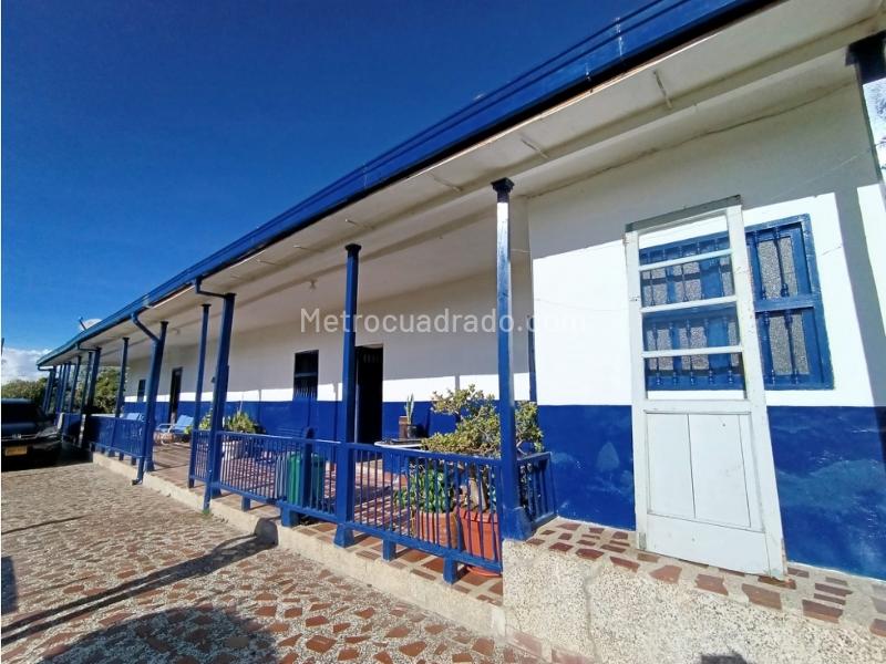 3BR House in Sector Uco (90 m²) - 3