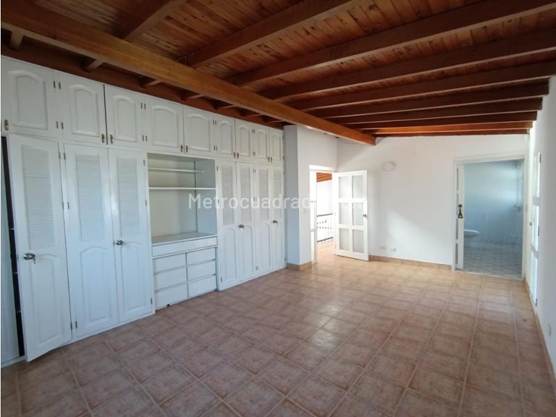 5BR House in Sector Uco (340 m²) - 5