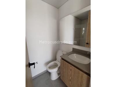 Apartamento de 2 alcobas en venta en San Antonio, Rionegro, 66 m² · foto 5 de 11