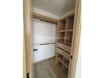 Apartamento de 2 alcobas en venta en San Antonio, Rionegro, 66 m² · foto 6 de 11