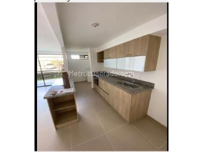 Apartamento de 3 alcobas en venta en Ciudad Jardines, Rionegro, 71 m² · foto 2 de 9