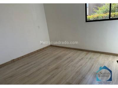 Apartamento de 3 alcobas en venta en Ciudad Jardines, Rionegro, 71 m² · foto 5 de 9