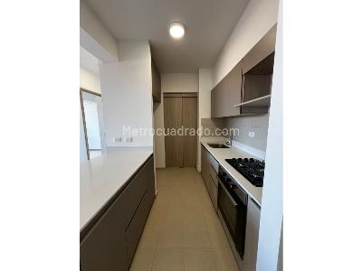 Apartamento de 2 alcobas en venta en San Nicolas, Rionegro, 65 m² · foto 3 de 16