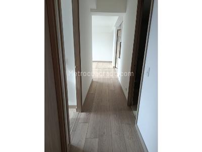 Apartamento de 3 alcobas en venta en San Nicolas, Rionegro, 78 m² · foto 9 de 14