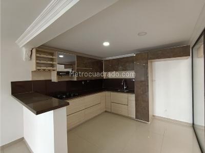 Casa de 3 alcobas en venta en El Porvenir, Rionegro, 220 m² · foto 3 de 20