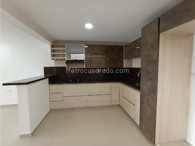 Casa de 3 alcobas en venta en El Porvenir, Rionegro, 220 m² · foto 4 de 20