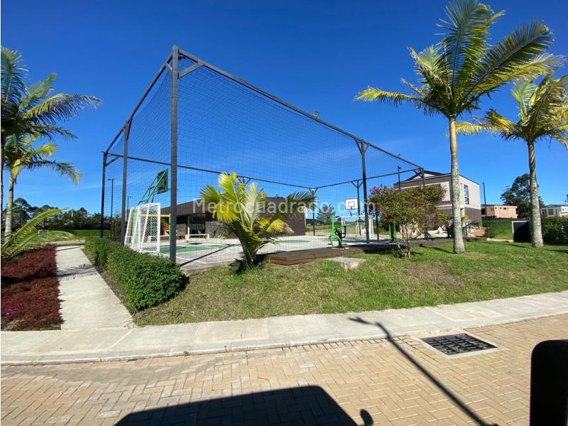 Lote en Venta, Llanogrande, Rionegro - Más