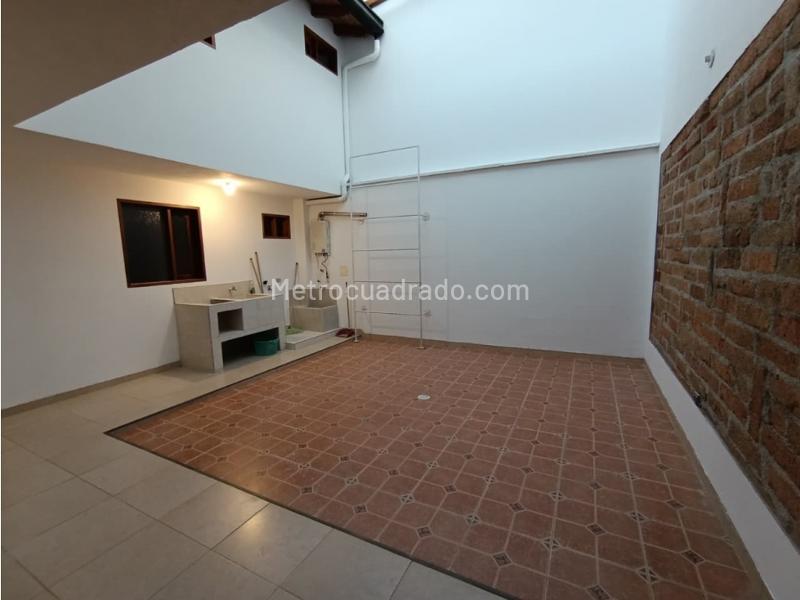 4BR House in San Antonio (220 m²) - 4