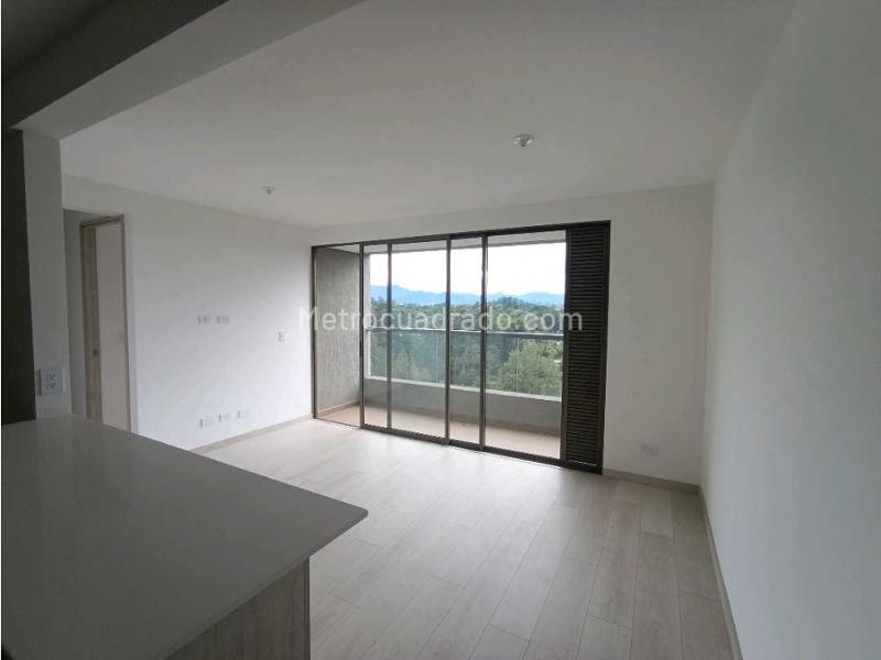 2BR Apartment in San Antonio (58 m²) - 4