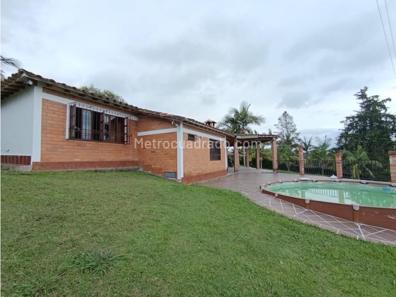 5BR House in Llanogrande (180 m²) - 2