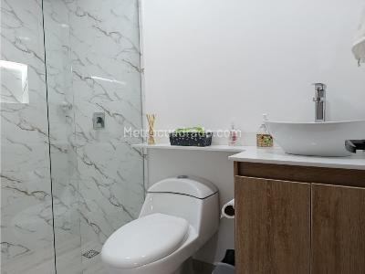 Apartamento de 2 alcobas en venta en Barro Blanco, Rionegro, 62 m² · foto 11 de 19