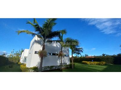 Casa de 4 alcobas en venta en Llanogrande, Rionegro, 600 m² · foto 13 de 15