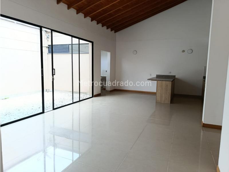 Casa en Arriendo, San Antonio De Pereira, Rionegro - 2