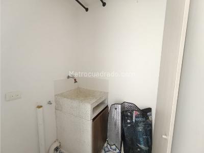Apartamento de 2 alcobas en venta en Via Al Carmen, Rionegro, 48 m² · foto 4 de 13