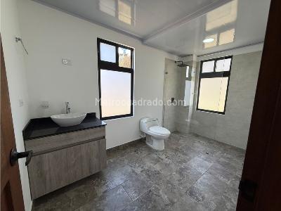 Casa de 4 alcobas en venta en Via La Ceja, Rionegro, 2000 m² · foto 10 de 19