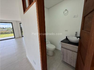 Casa de 4 alcobas en venta en Via La Ceja, Rionegro, 2000 m² · foto 12 de 19