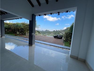 Casa de 5 alcobas en venta en Via Aeropuerto Jose Maria Cordova, Rionegro · foto 13 de 20