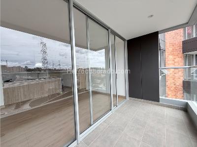 Apartamento de 2 alcobas en venta en El Porvenir, Rionegro, 74 m² · foto 4 de 15