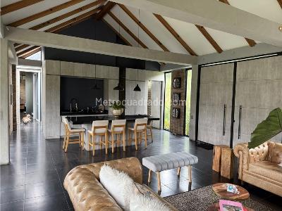 Casa de 3 alcobas en arriendo en Via Aeropuerto Jose Maria Cordova, Rionegro · foto 11 de 11