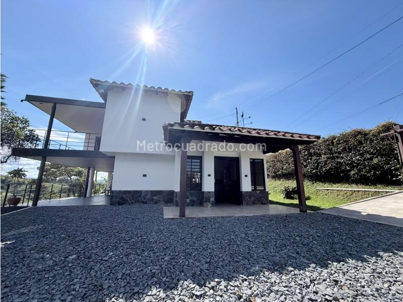 5BR House in El Carmen (1800 m²)