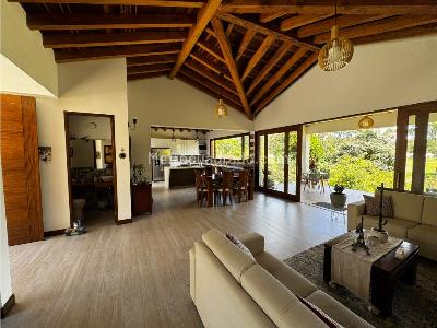 Casa de 3 alcobas en venta en San Antonio De Pereira, Rionegro, 250 m² · foto 5 de 8