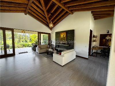 Casa de 3 alcobas en venta en San Antonio De Pereira, Rionegro, 250 m² · foto 6 de 8