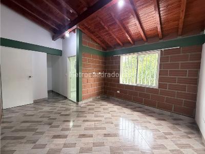 Casa de 3 alcobas en arriendo en El Canada, Rionegro, 1200 m² · foto 19 de 20